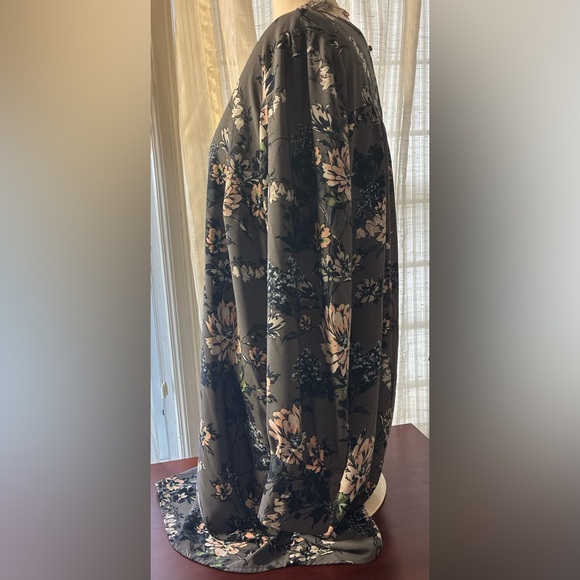 LOFT Outlet Dark Gray Floral Long Sleeve Dress - Picture 2 of 9